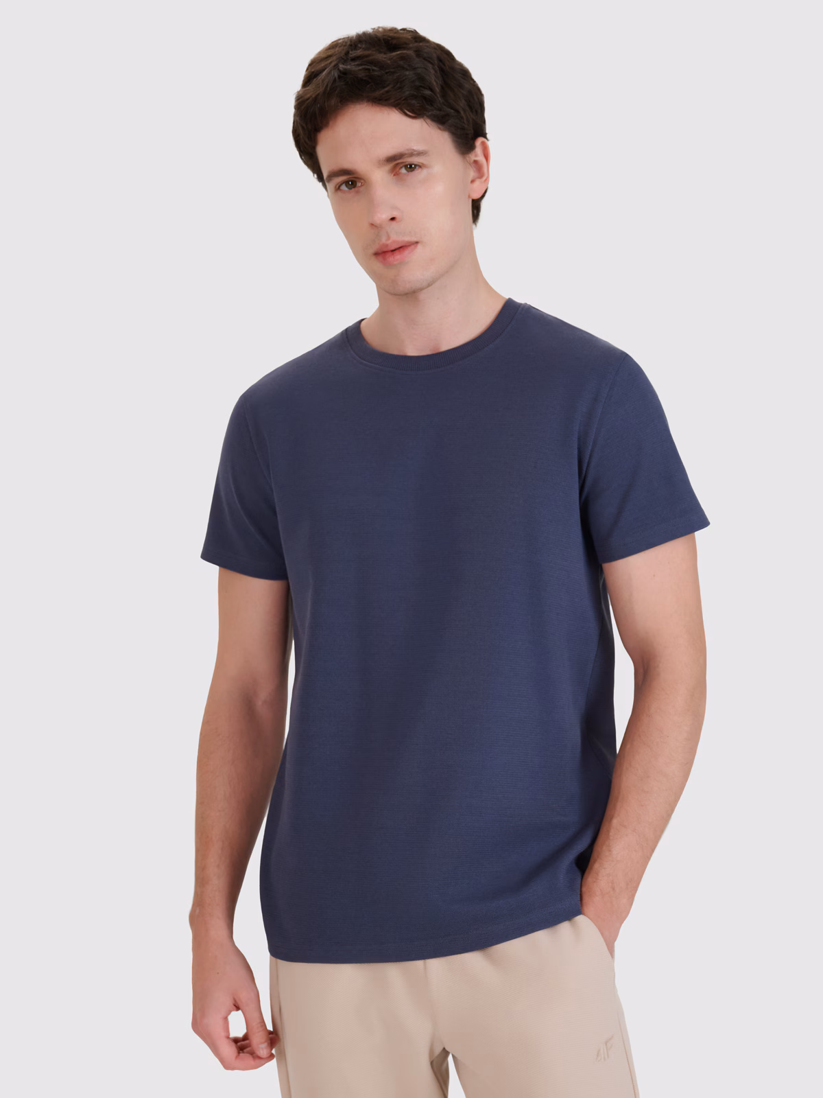 T-shirt regular ze strukturalnej dzianiny męski - szary