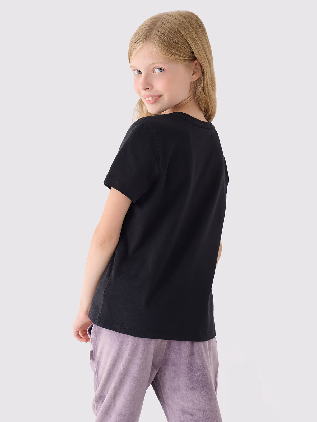 T-shirt gładki dziewczęcy - czarny