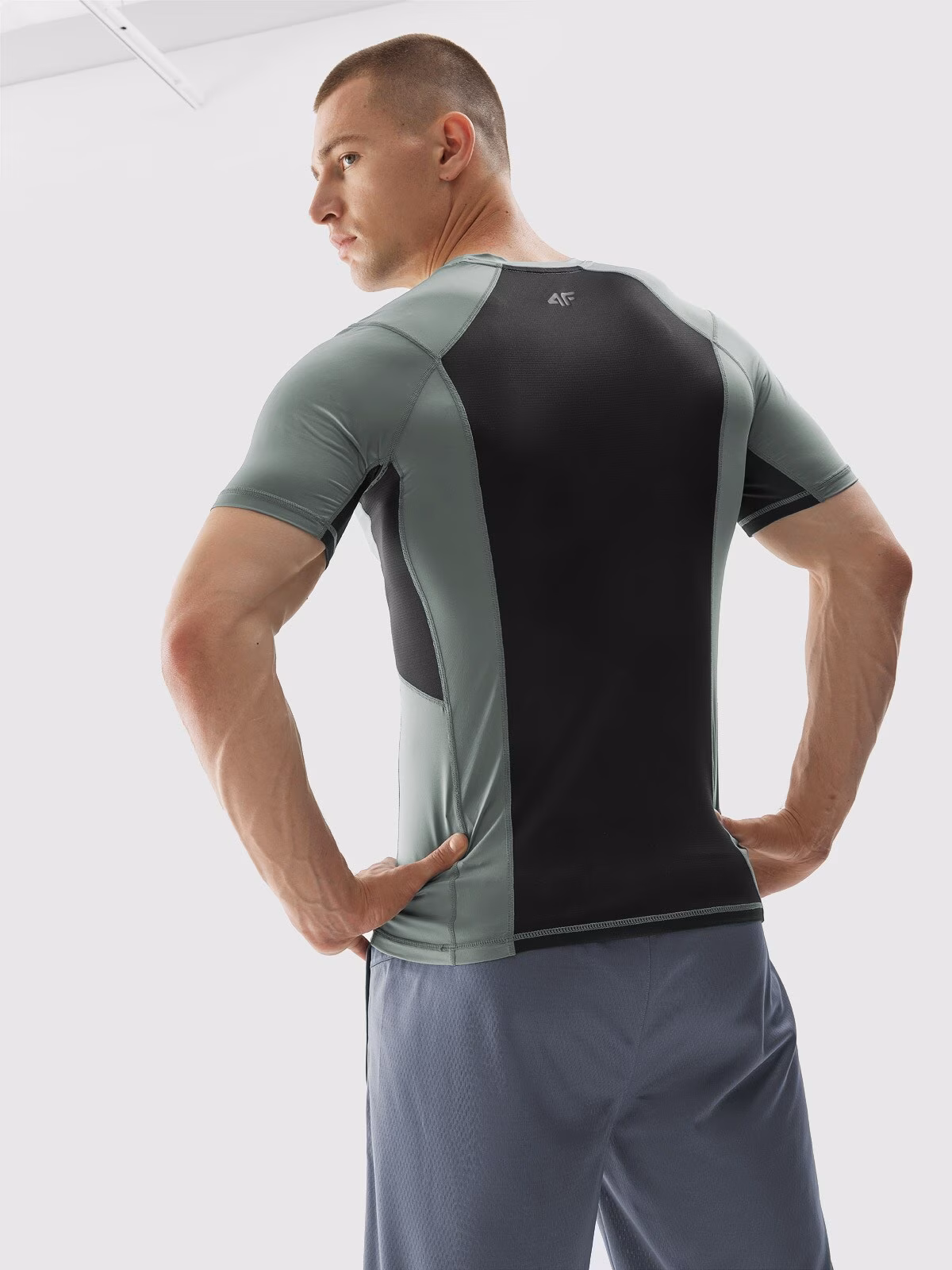 Koszulka treningowa slim szybkoschnąca męska