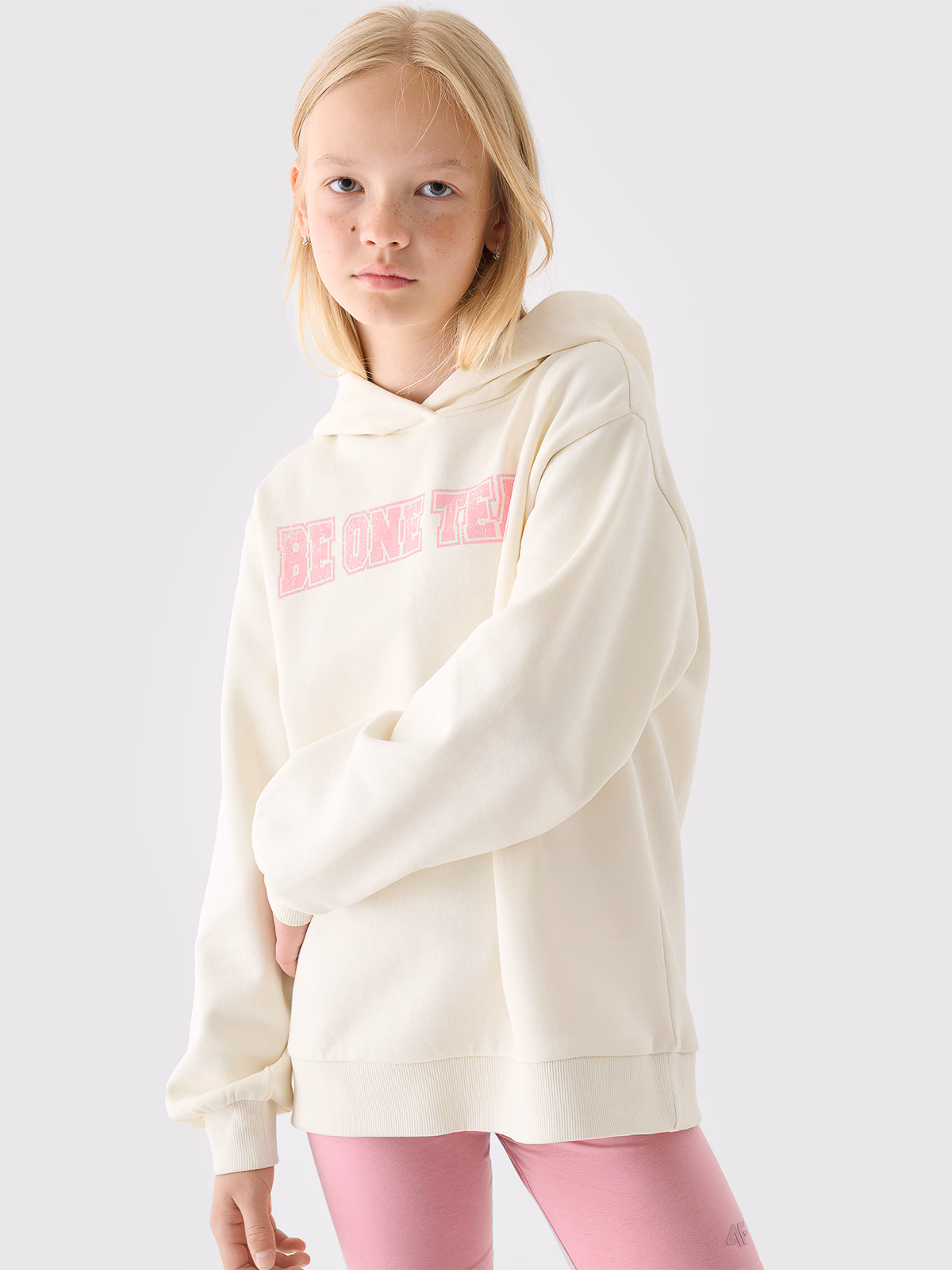 Bluza dresowa nierozpinana z kapturem dziewczęca - biała