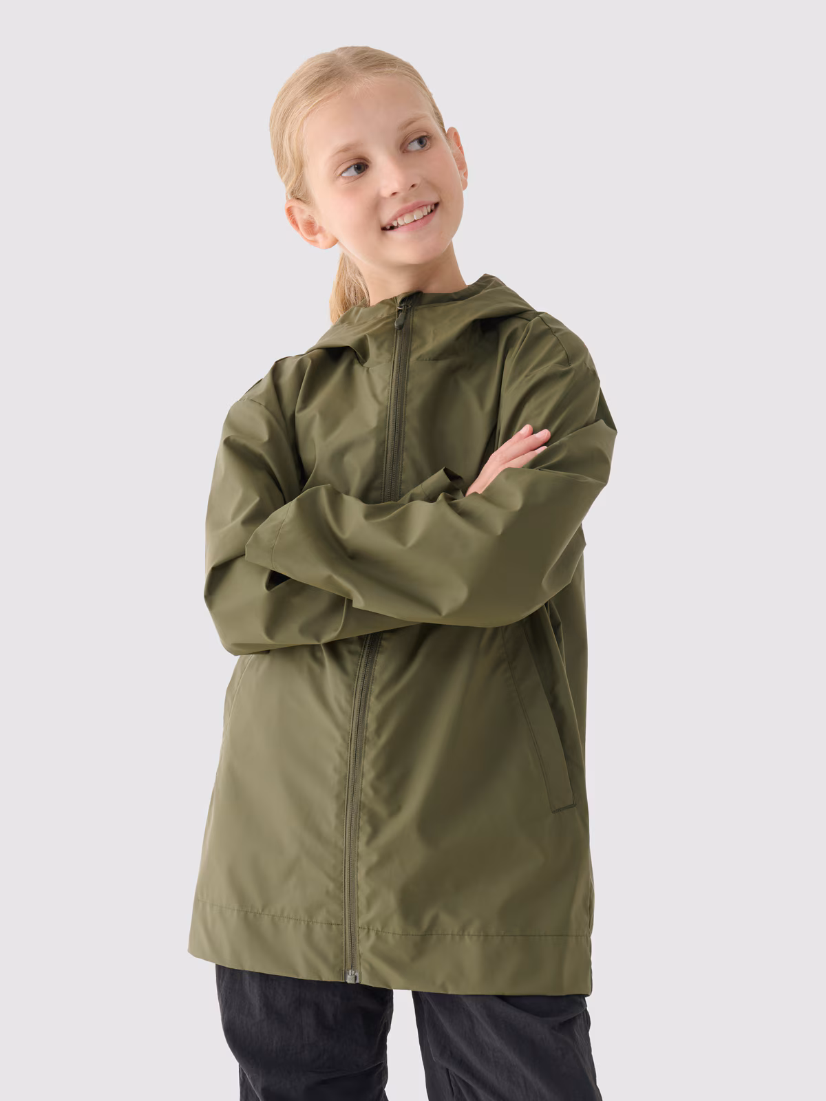 Kurtka przejściowa przeciwdeszczowa z gumową powłoką dziecięca - khaki