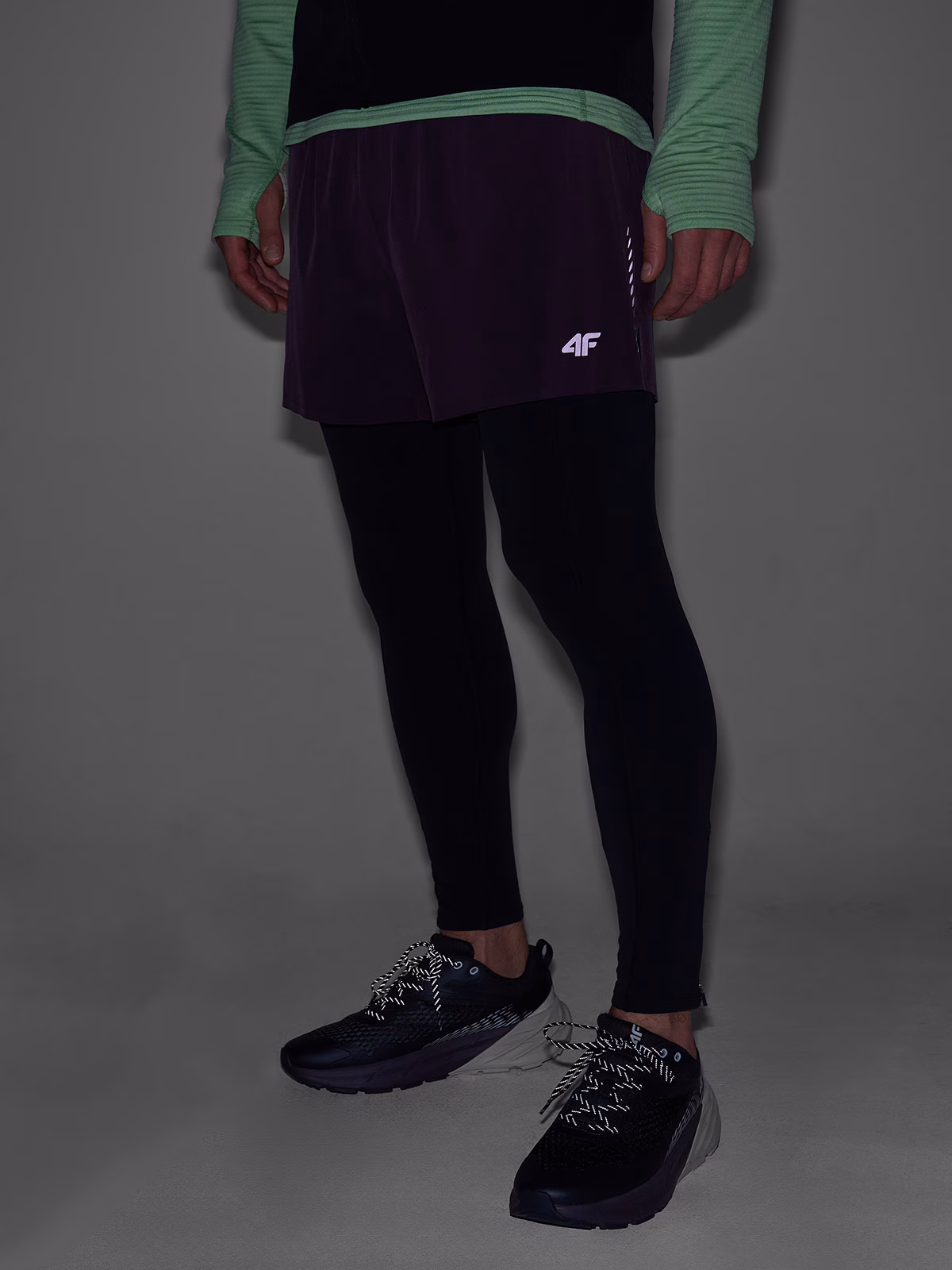 Spodenki do biegania szybkoschnące męskie - fioletowe