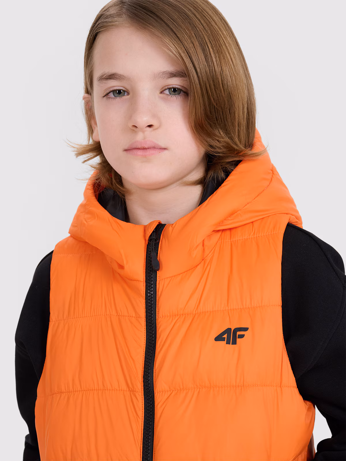 Bezrękawnik puchowy z wypełnieniem syntetycznym chłopięcy - pomarańczowy