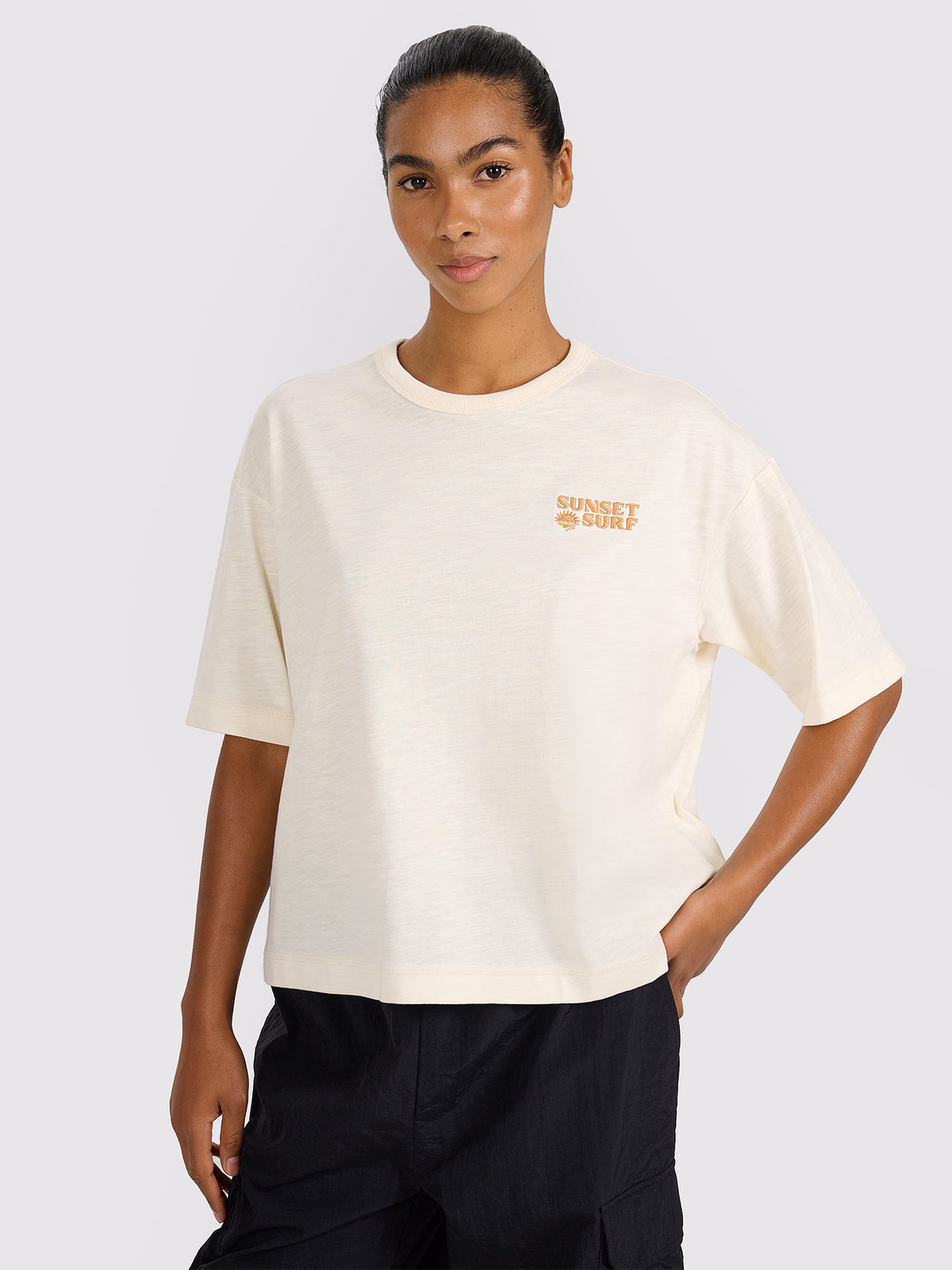 T-shirt oversize z nadrukiem damski - różowy