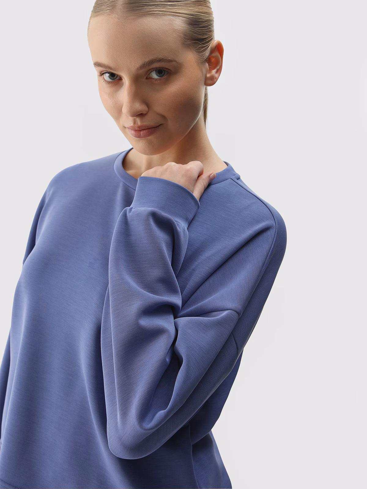 Bluza dresowa nierozpinana z dodatkiem modalu damska - granatowa