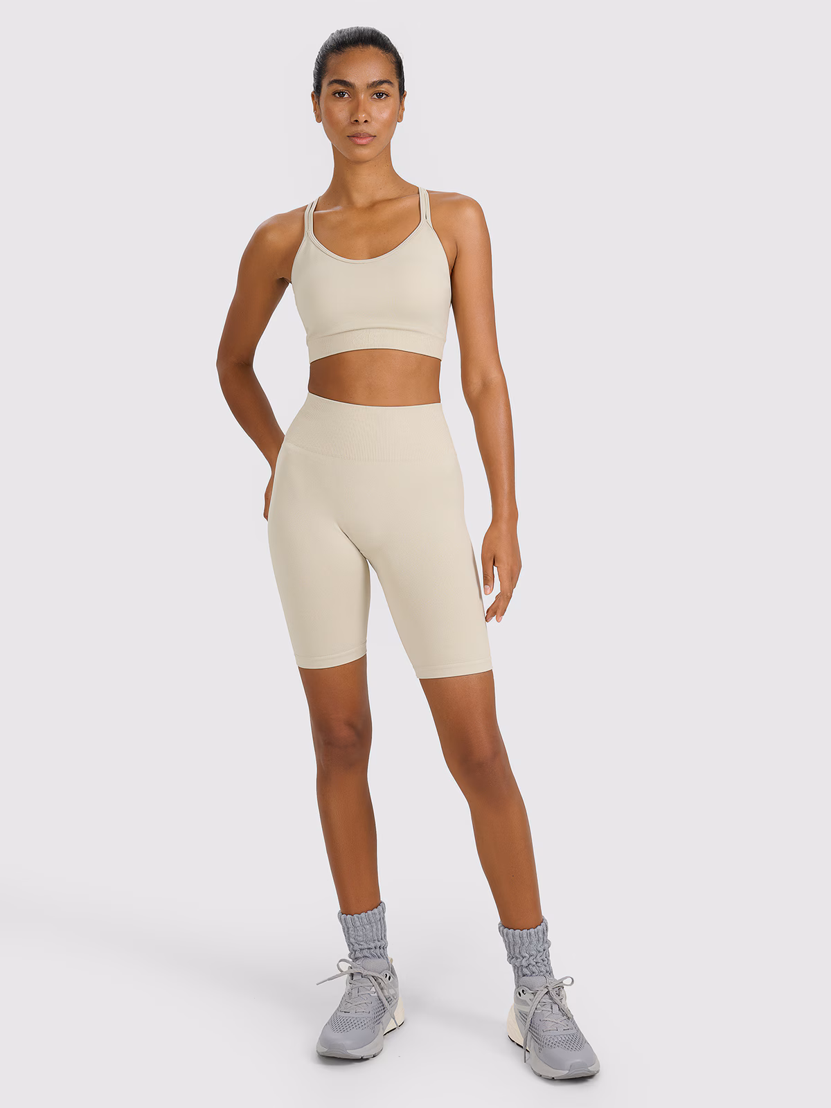 Legginsy kolarki treningowe bezszwowe damskie - beżowe