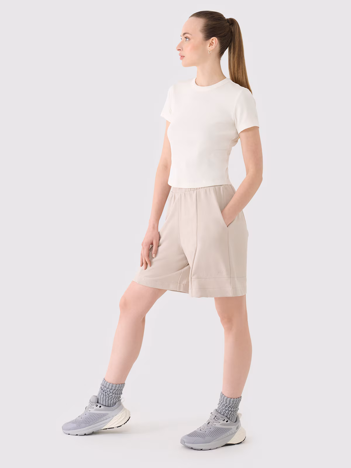 Spodenki dresowe damskie - czarne