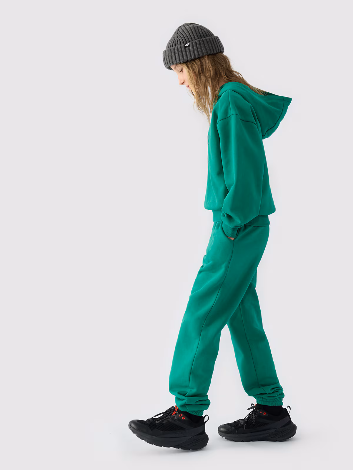 Spodnie dresowe joggery dziewczęce - zielony