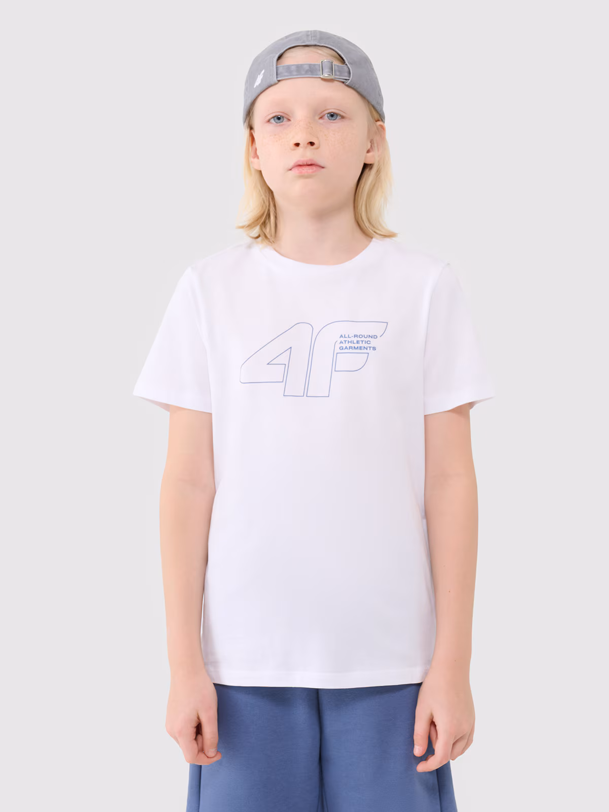 T-shirt regular z nadrukiem chłopięcy - czarny