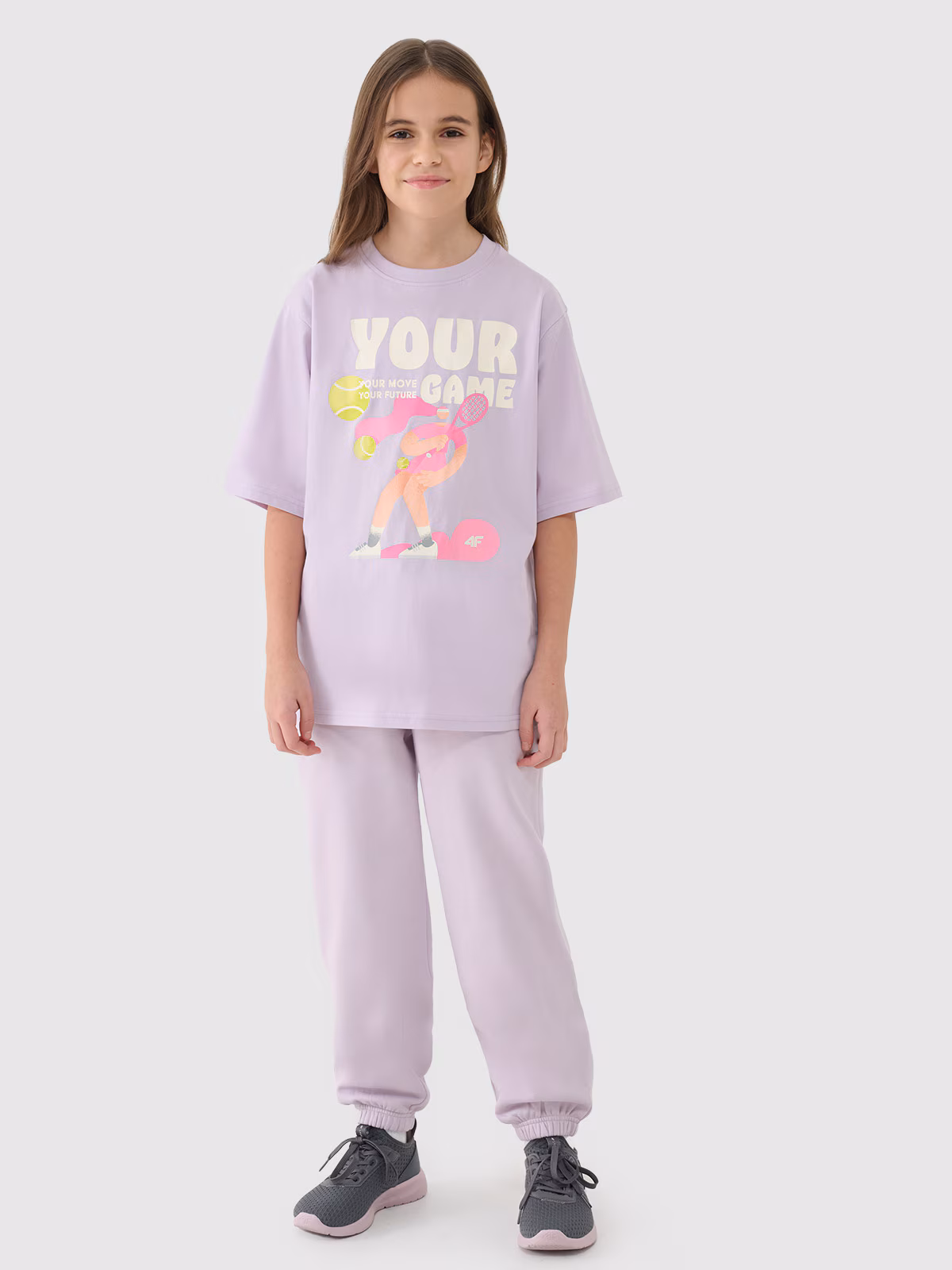 T-shirt oversize z nadrukiem dziewczęcy - różowy