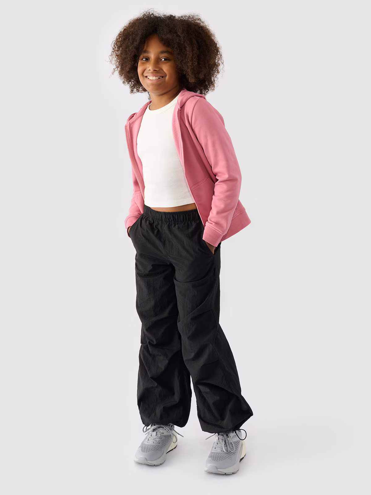 Bluza dresowa rozpinana z kapturem dziewczęca - pudrowy róż