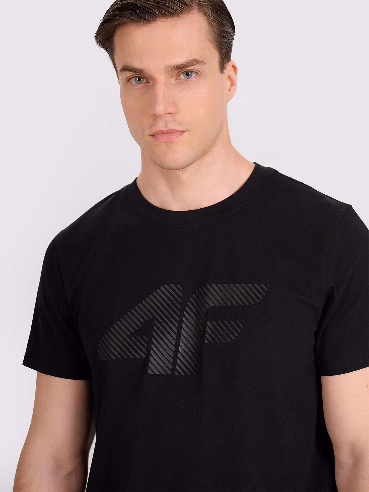 T-shirt regular z nadrukiem męski - granatowy