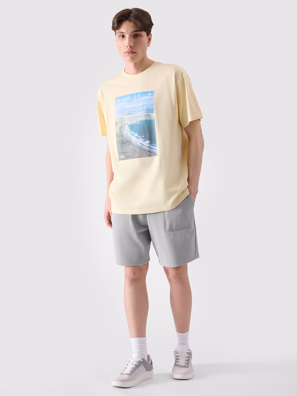 T-shirt oversize z nadrukiem męski - biały