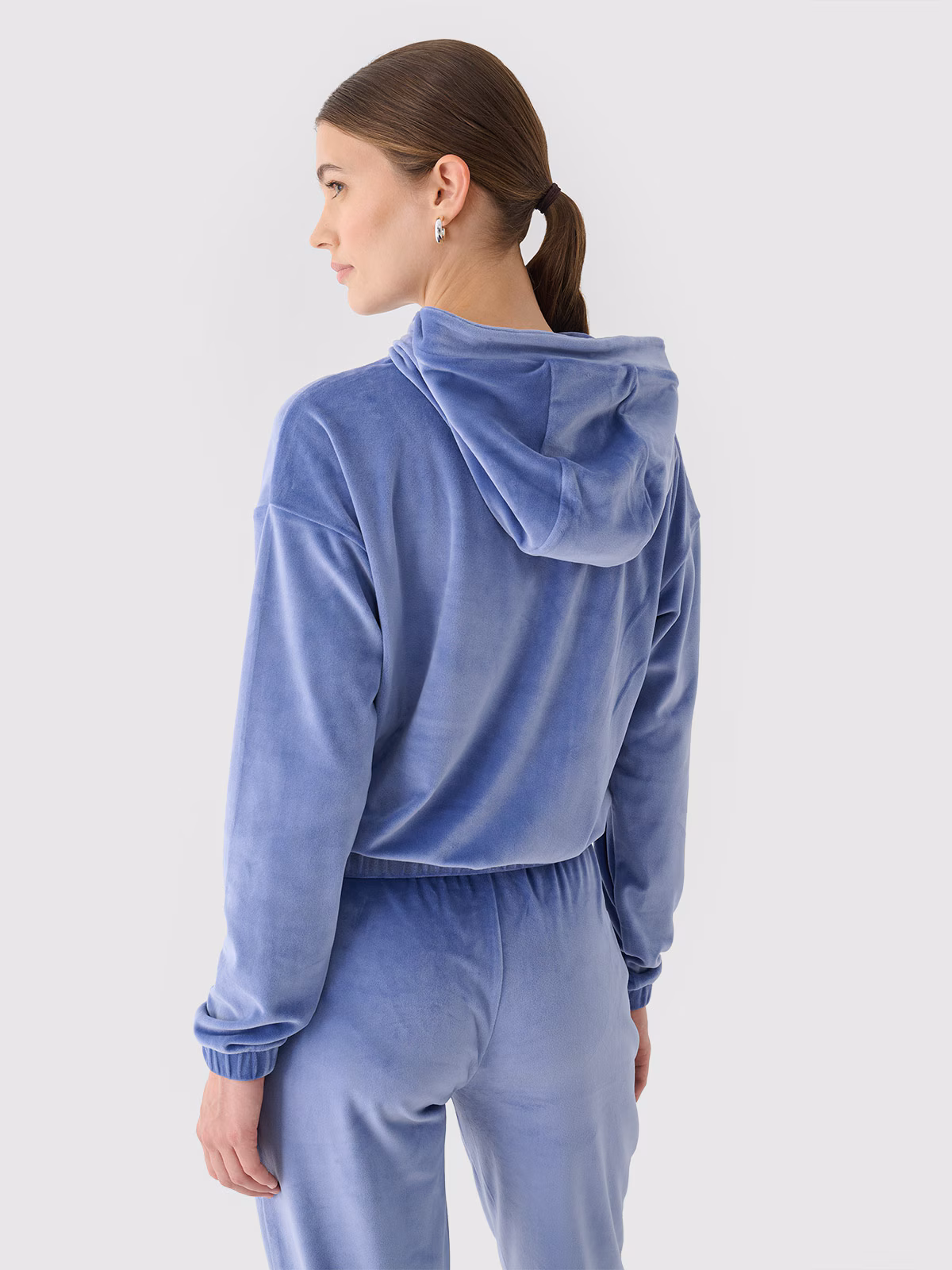 Bluza dresowa z weluru nierozpinana z kapturem damska - beżowa