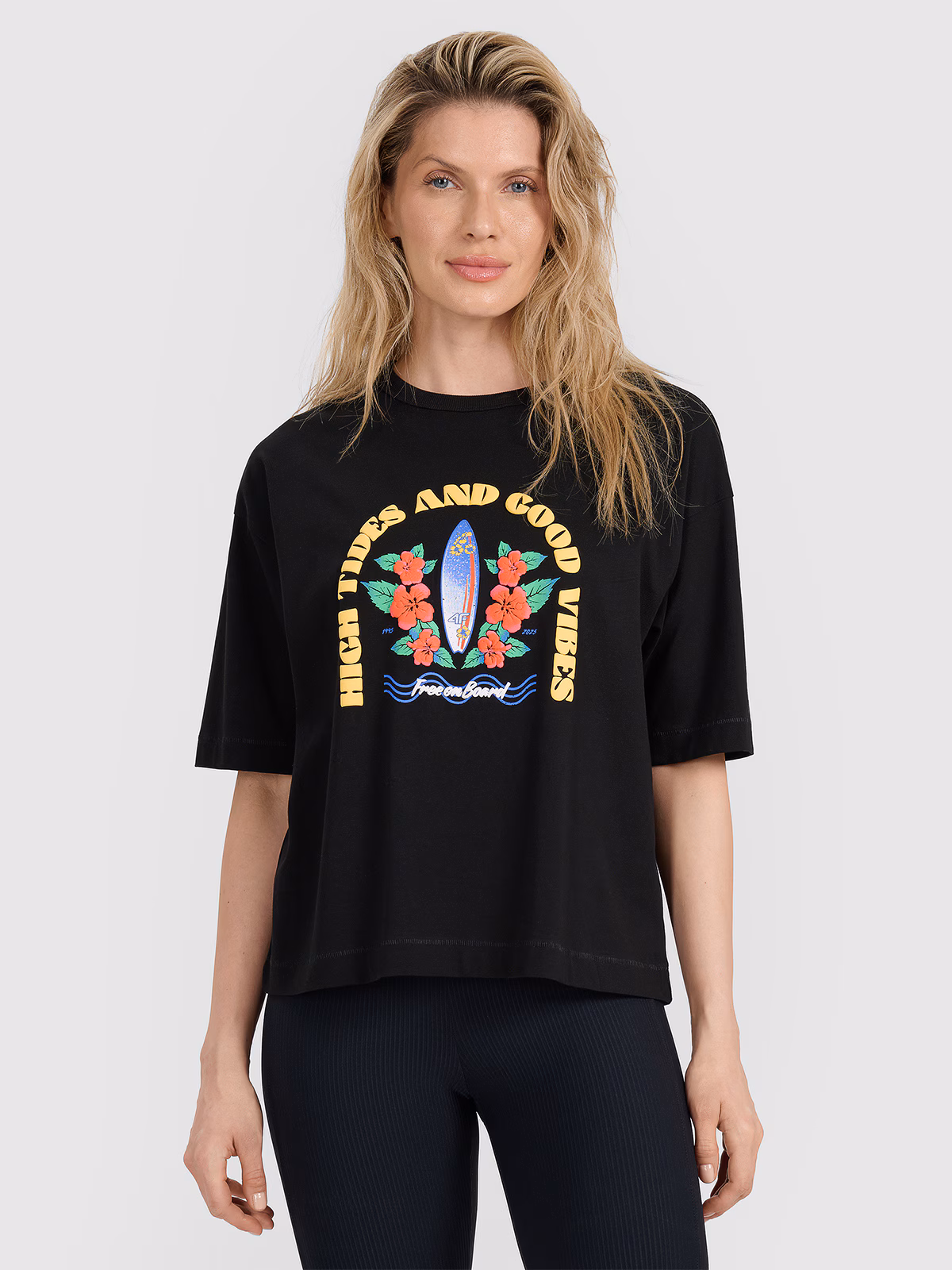 T-shirt oversize z nadrukiem damski - czarny