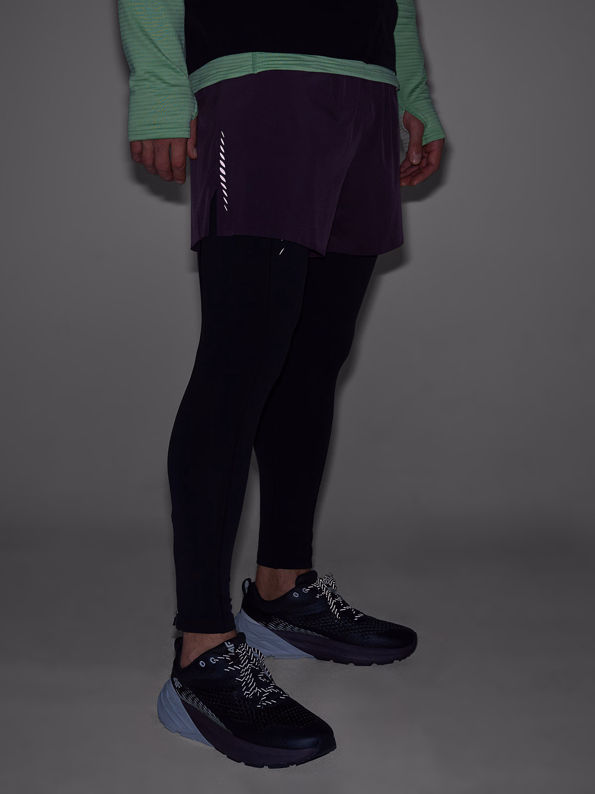 Spodenki do biegania szybkoschnące męskie - fioletowe