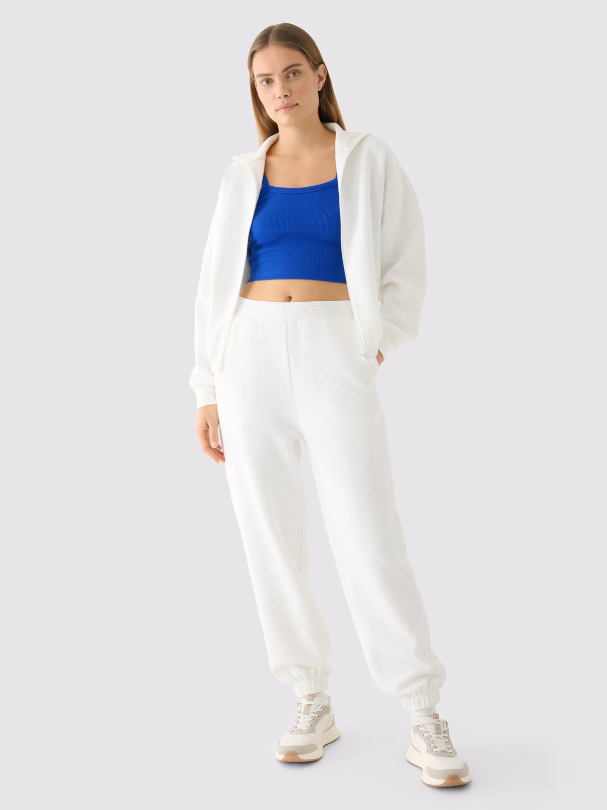 Spodnie dresowe joggery damskie - białe