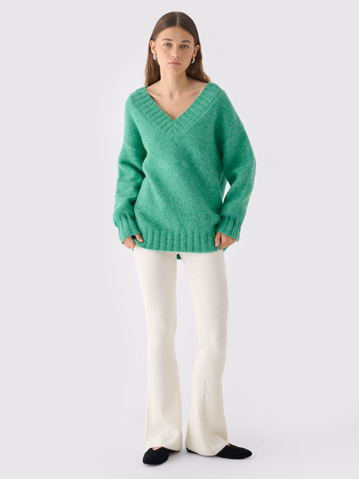 Sweter z wełną i alpaką damski Outhorn - zielony