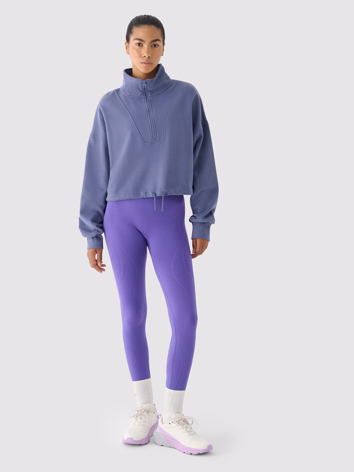 Bluza dresowa bez kaptura damska 4F x Anna Lewandowska - fioletowa