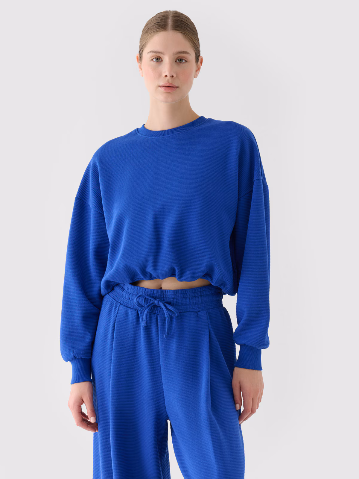 Bluza dresowa nierozpinana bez kaptura damska - niebieska