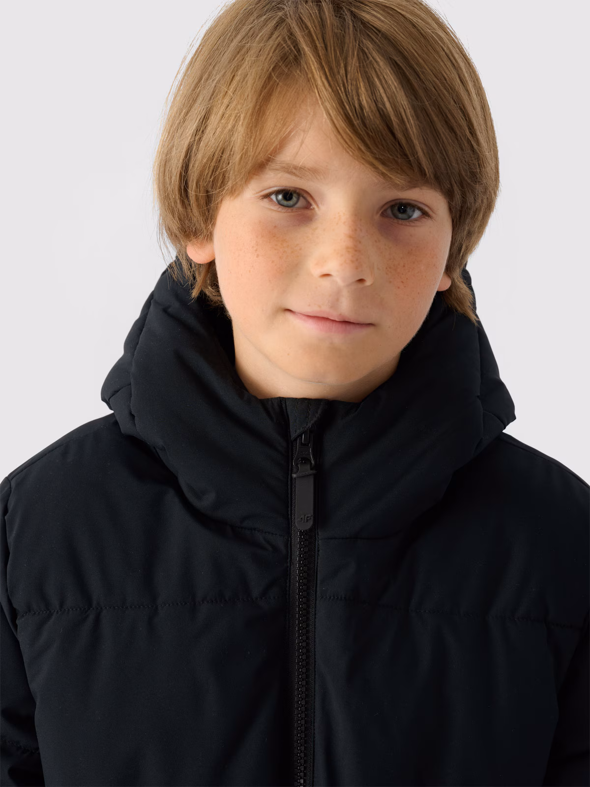 Płaszcz puchowy z wypełnieniem syntetycznym chłopięcy - khaki