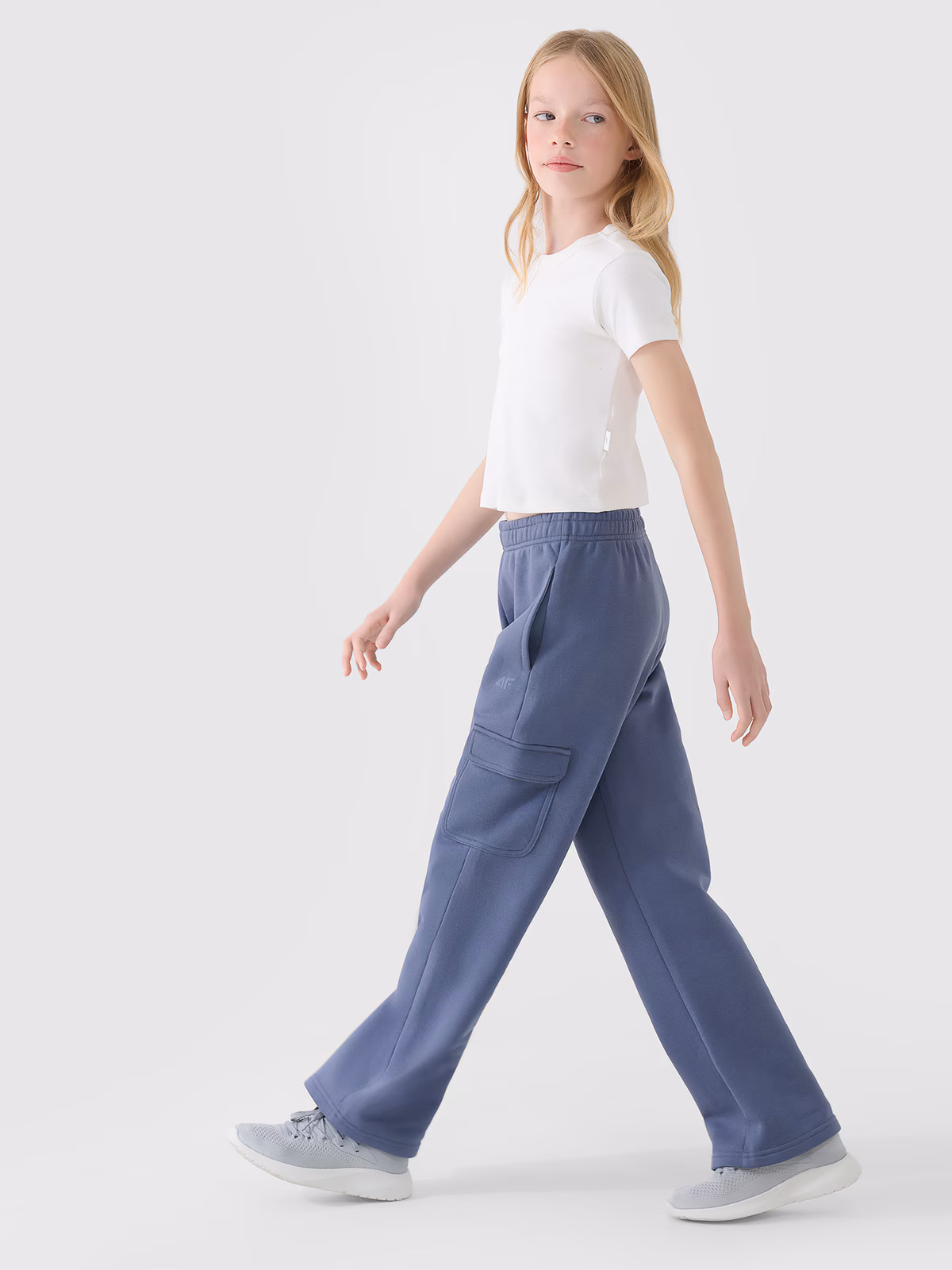 Spodnie dresowe z szerokimi nogawkami cargo dziewczęce - granatowe