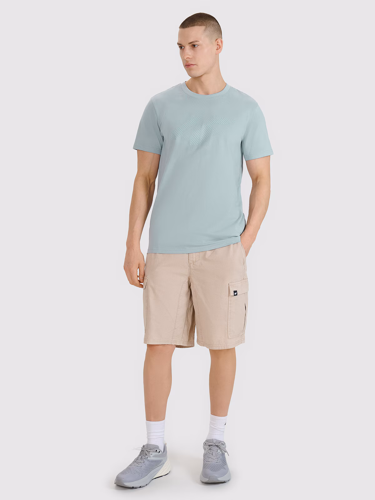 T-shirt regular z nadrukiem męski - niebieski