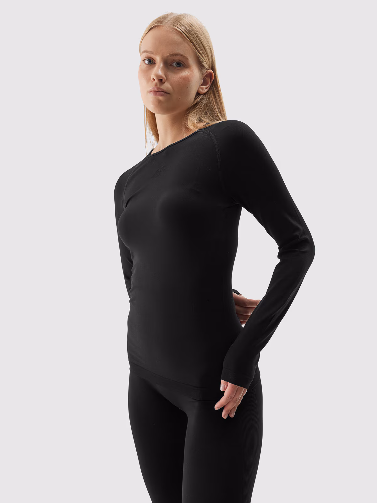 Bielizna termoaktywna bezszwowa (góra) damska - czarna
