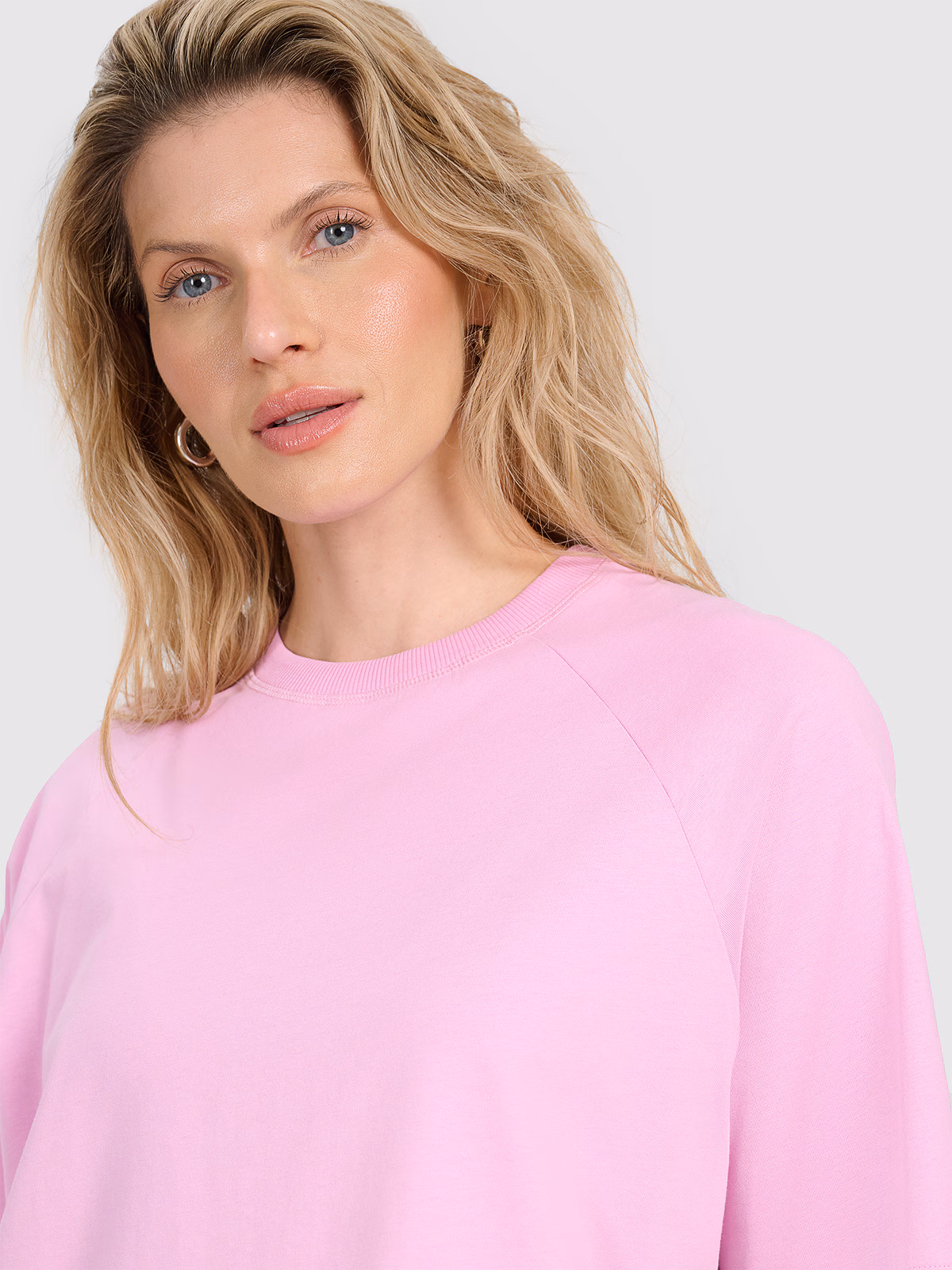 T-shirt oversize gładki damski - czarny