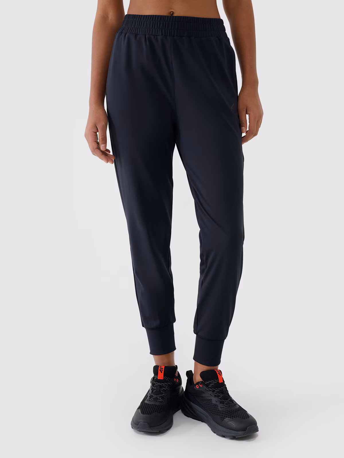 Spodnie treningowe szybkoschnące damskie - czarne