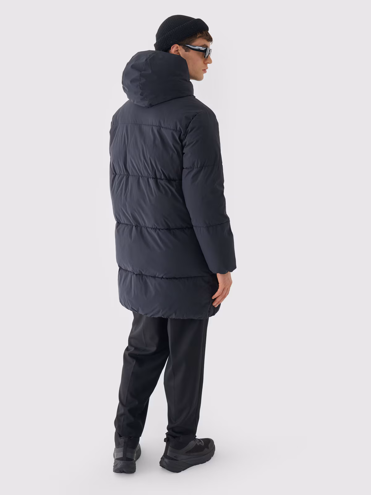 Płaszcz pikowany puchowy z wypełnieniem syntetycznym męski Outhorn - beżowy