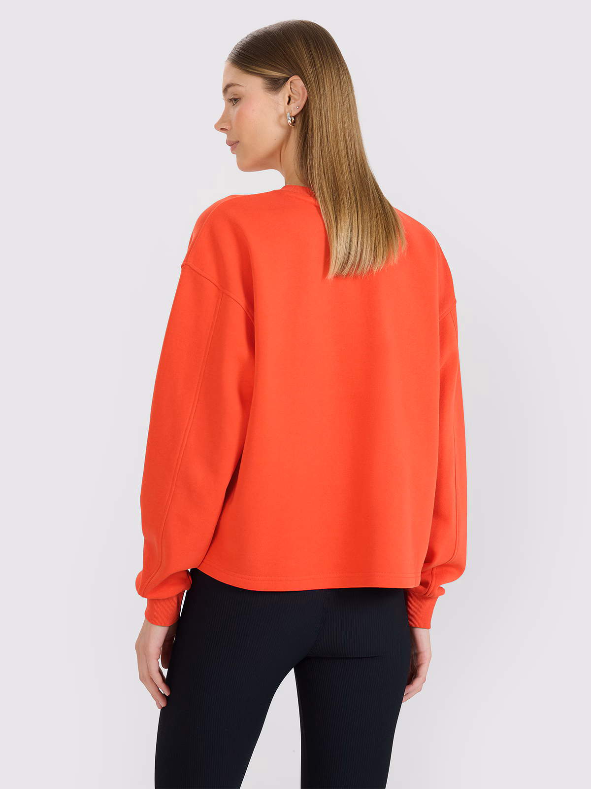 Bluza dresowa oversize nierozpinana bez kaptura damska - biała