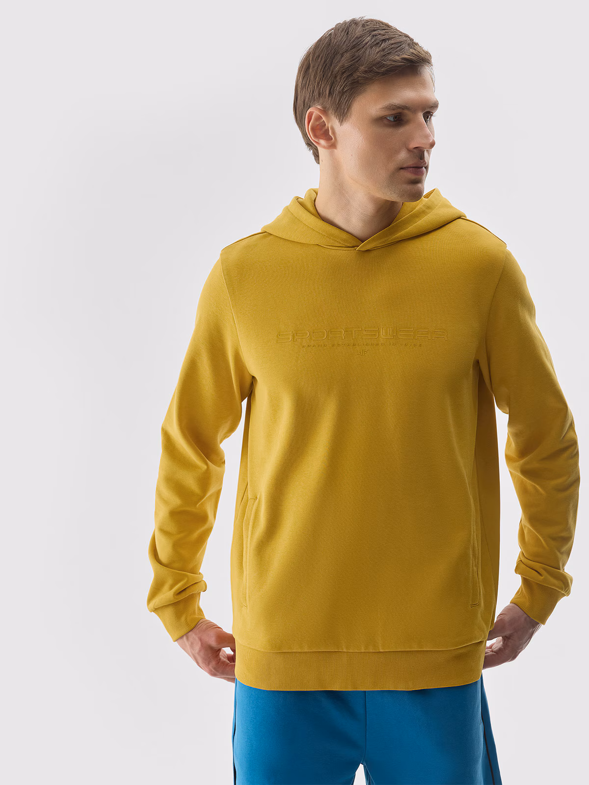 Bluza dresowa nierozpinana z kapturem męska - żółta