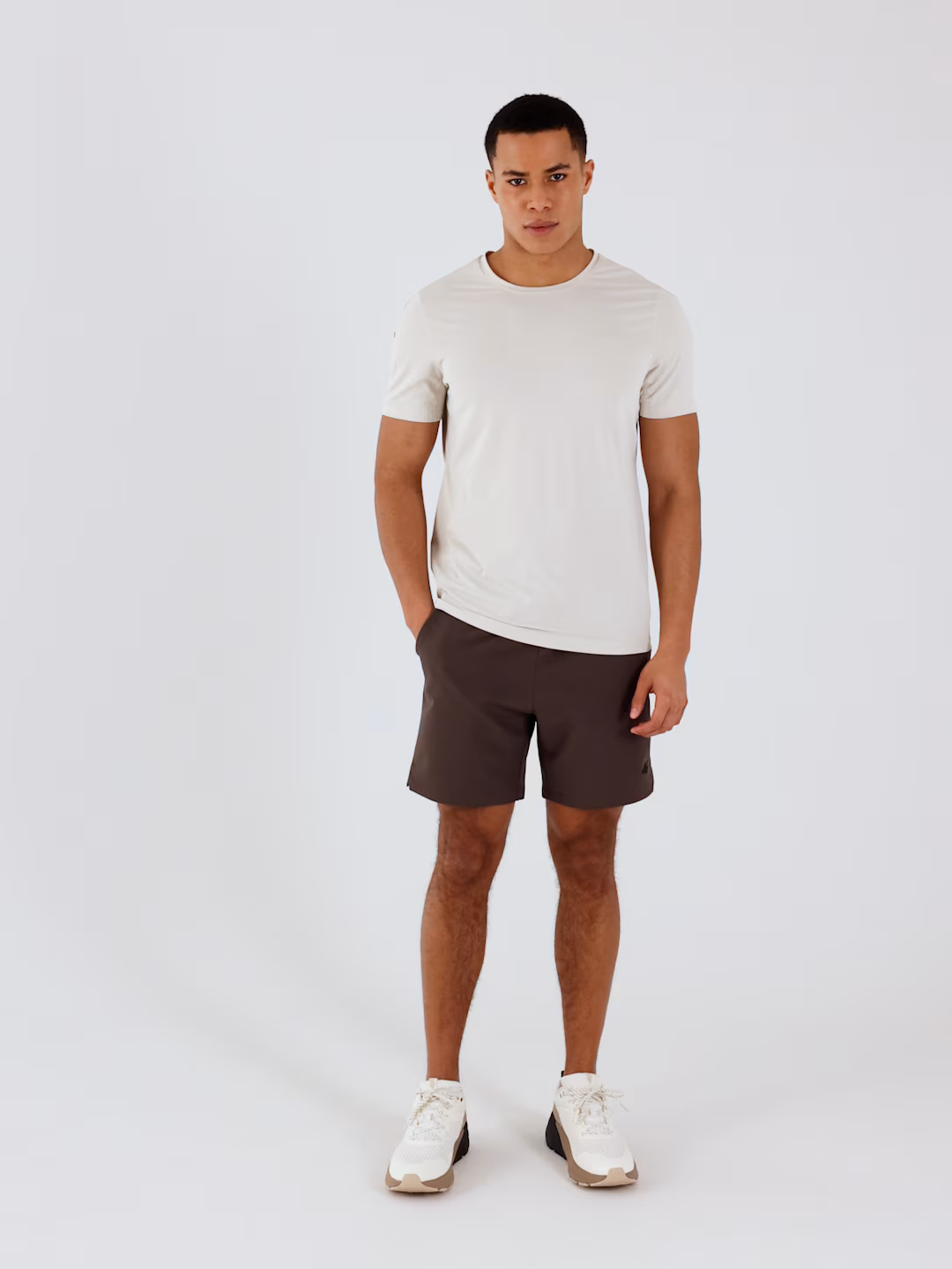 Spodenki treningowe szybkoschnące męskie - beżowe