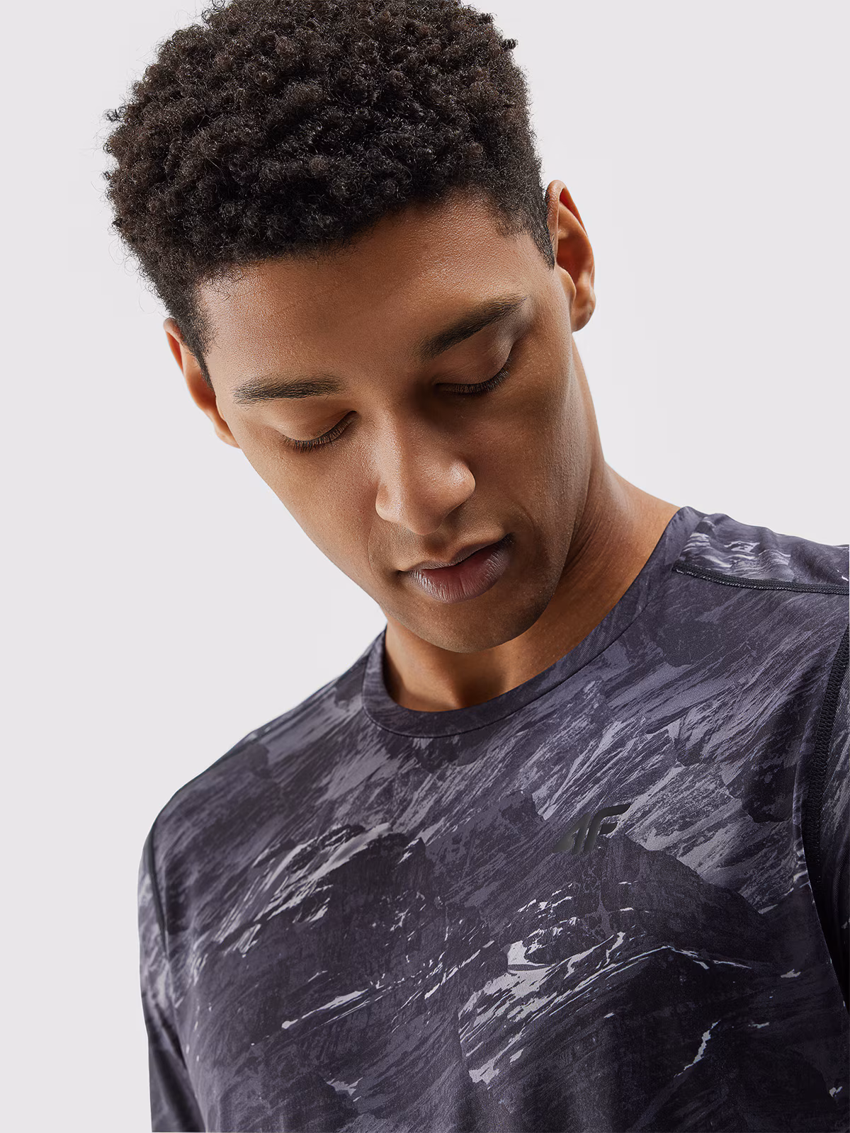 Koszulka treningowa z materiału z recyklingu męska - szara