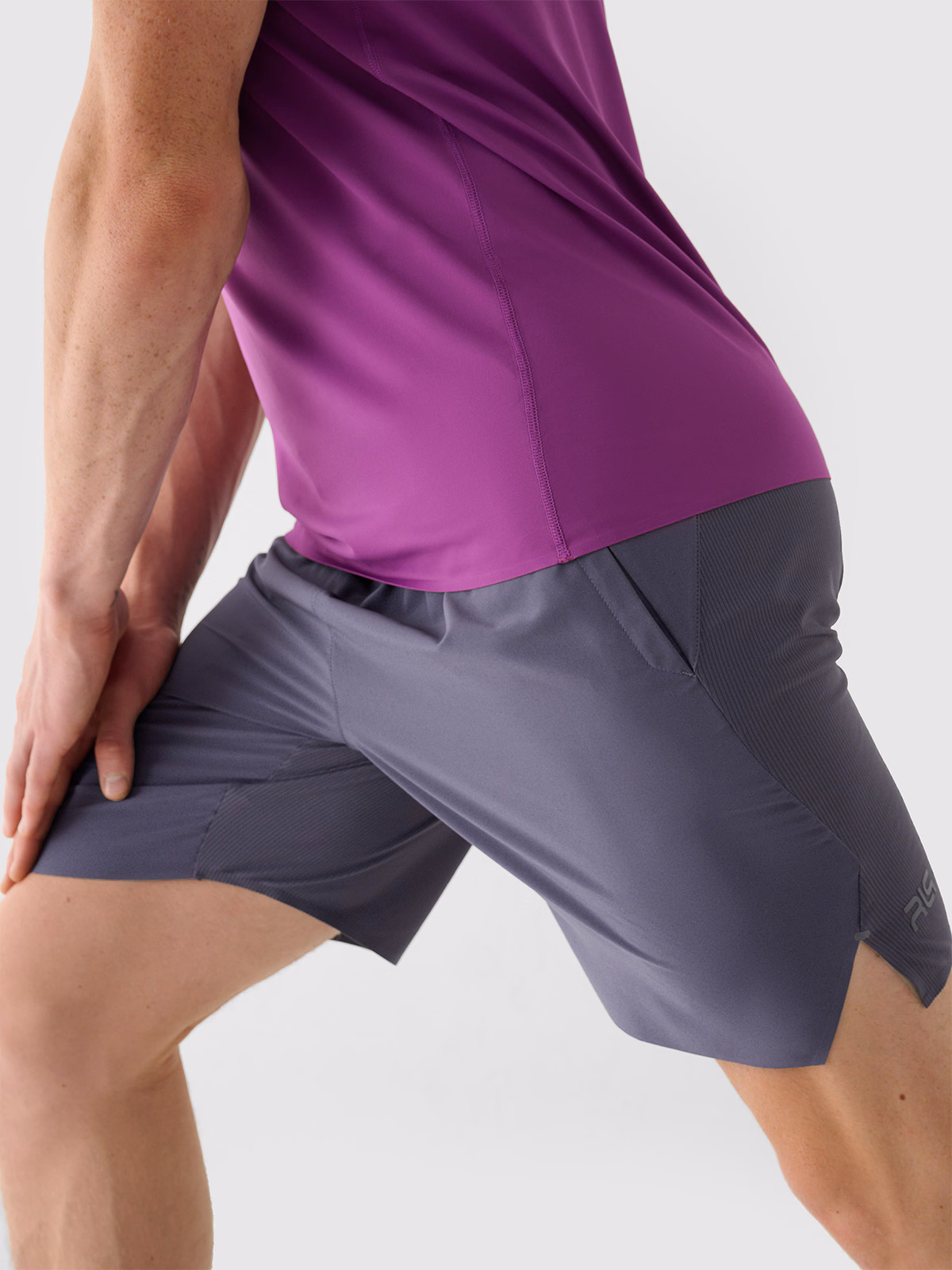 Spodenki treningowe szybkoschnące męskie 4F x Robert Lewandowski - szare