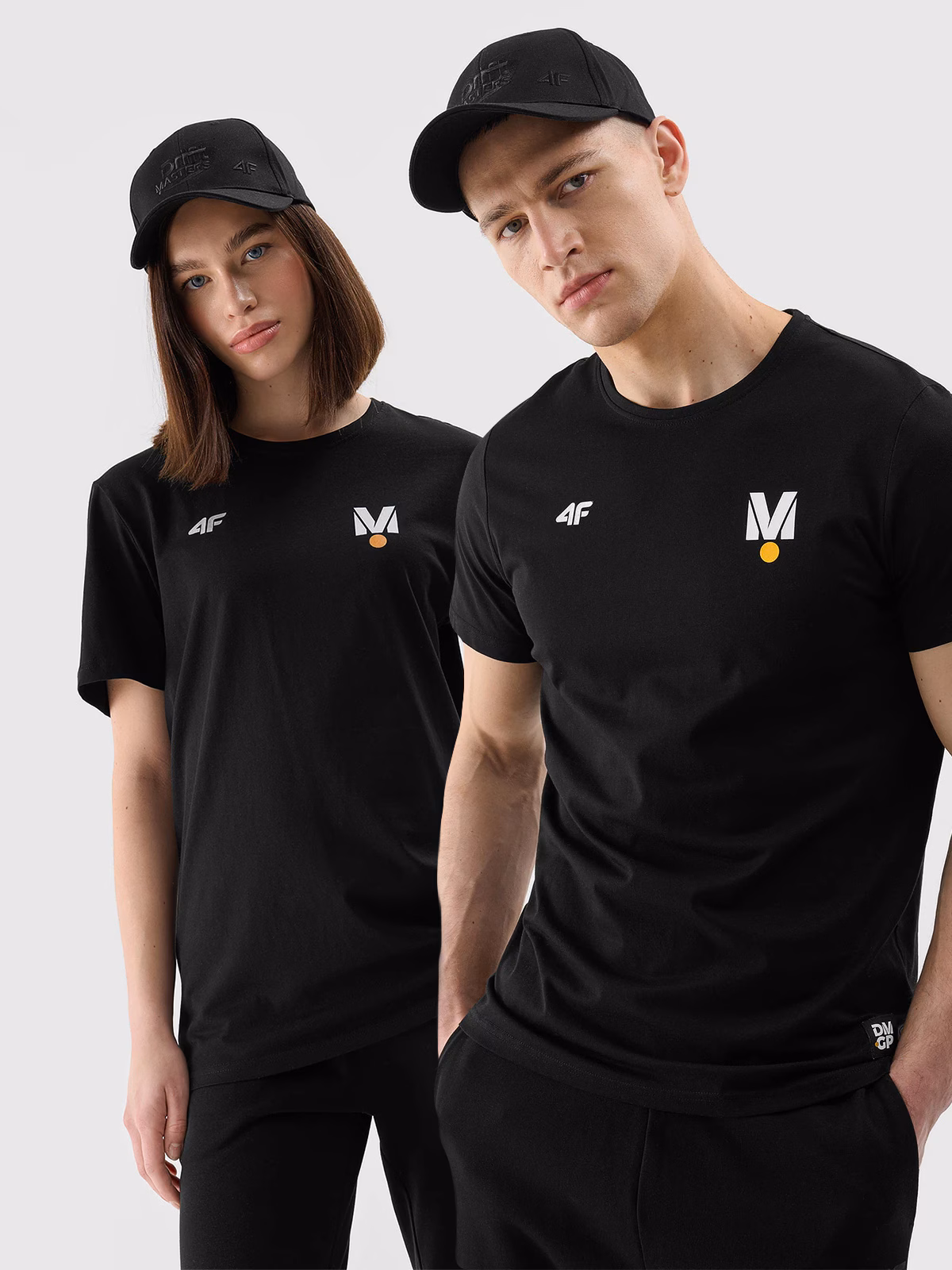 T-shirt regular z nadrukiem uniseks 4F x Drift Masters - czarny