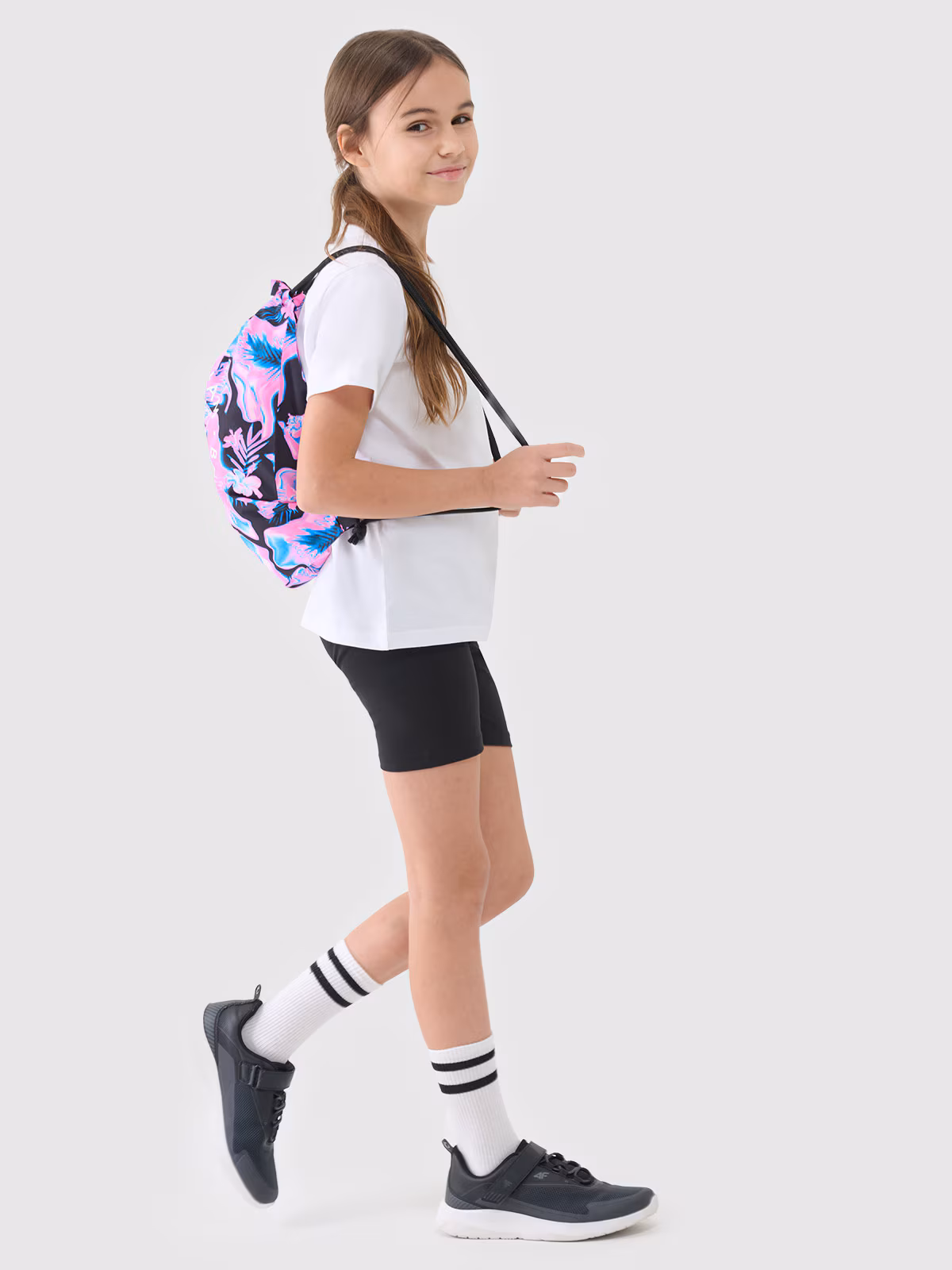 Komplet sportowy na WF (koszulka+spodenki+worek) dziewczęcy - czarny