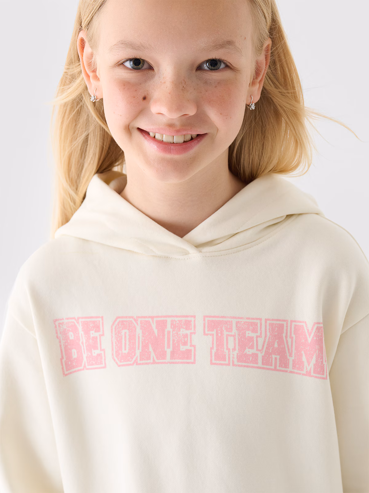 Bluza dresowa nierozpinana z kapturem dziewczęca - biała