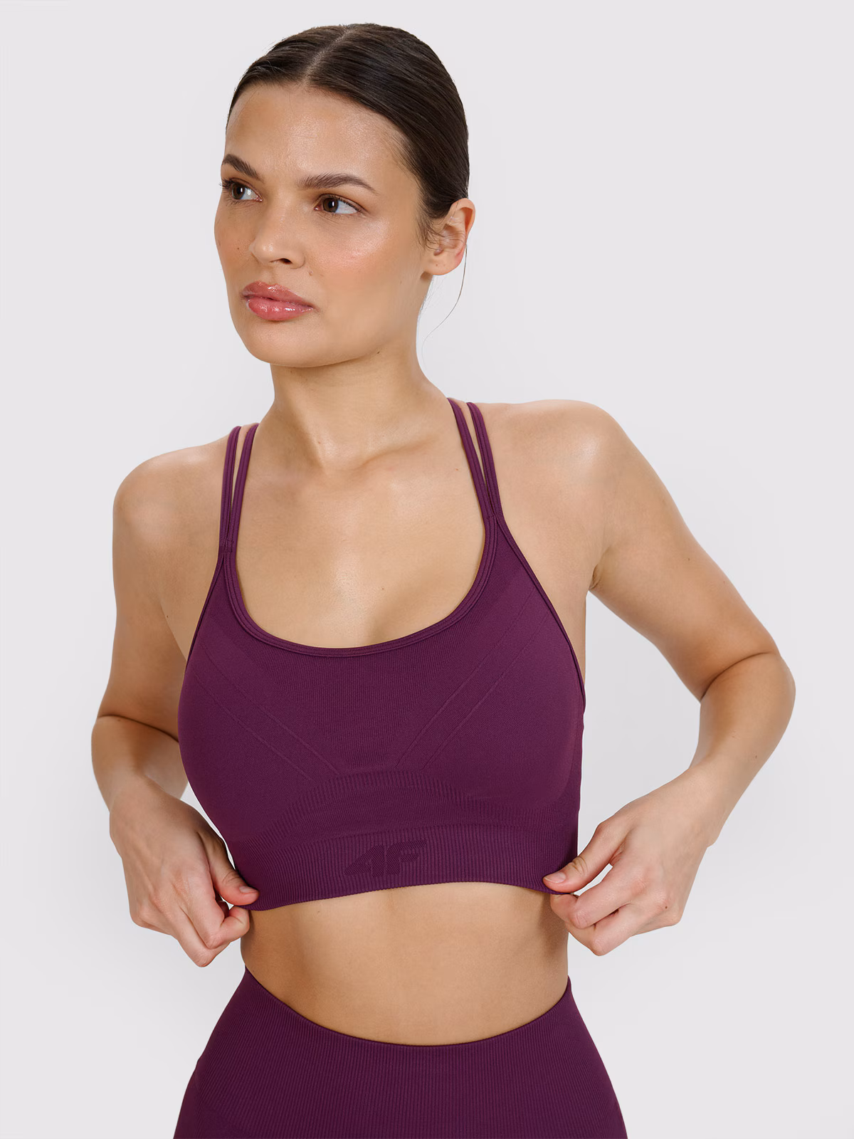 Biustonosz do jogi i pilatesu z niskim wsparciem - fioletowy