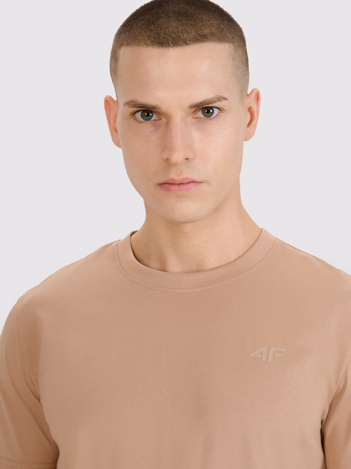 T-shirt regular gładki męski - beżowy