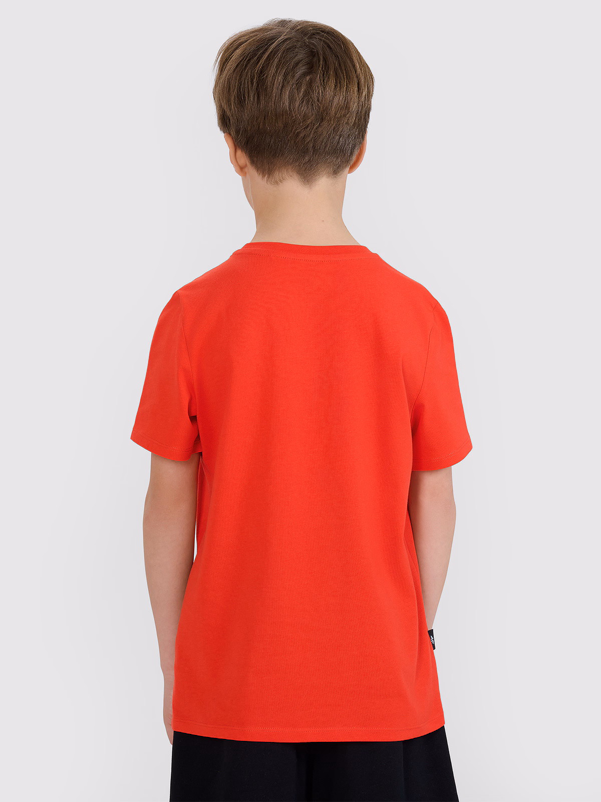 T-shirt regular z nadrukiem chłopięcy - beżowy