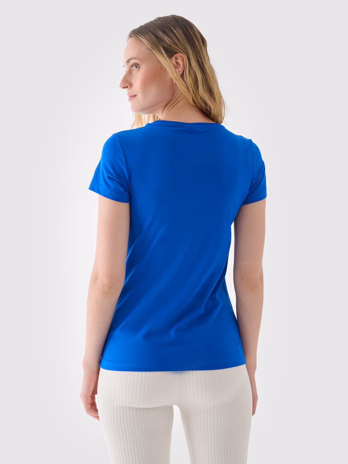 T-shirt slim gładki damski - niebieski