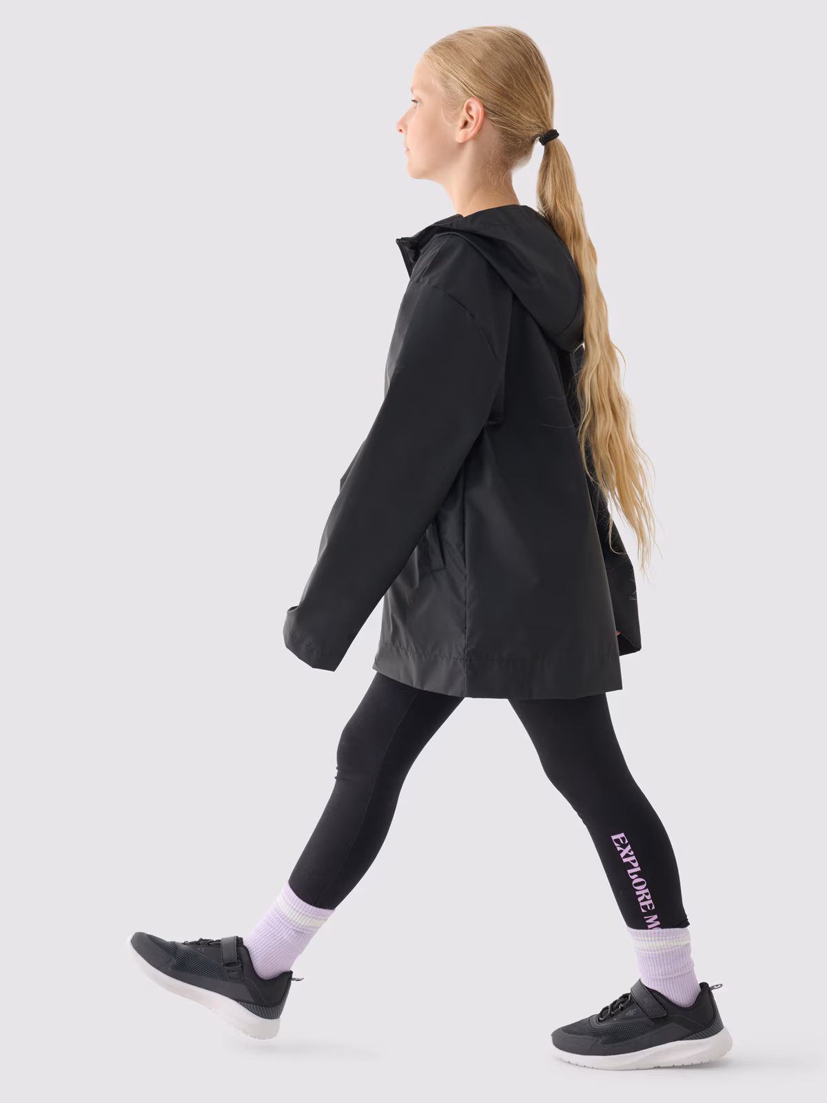 Kurtka przejściowa przeciwdeszczowa z gumową powłoką dziecięca - khaki