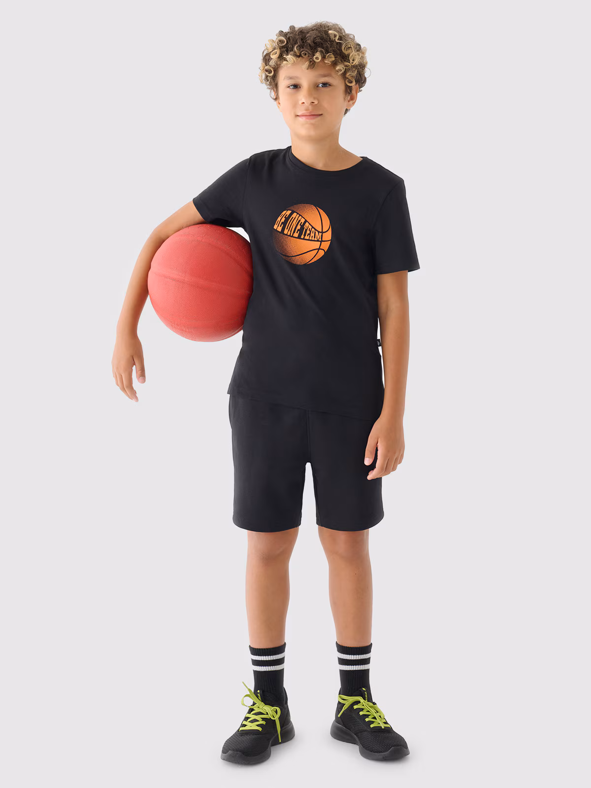 T-shirt z nadrukiem chłopięcy - biały