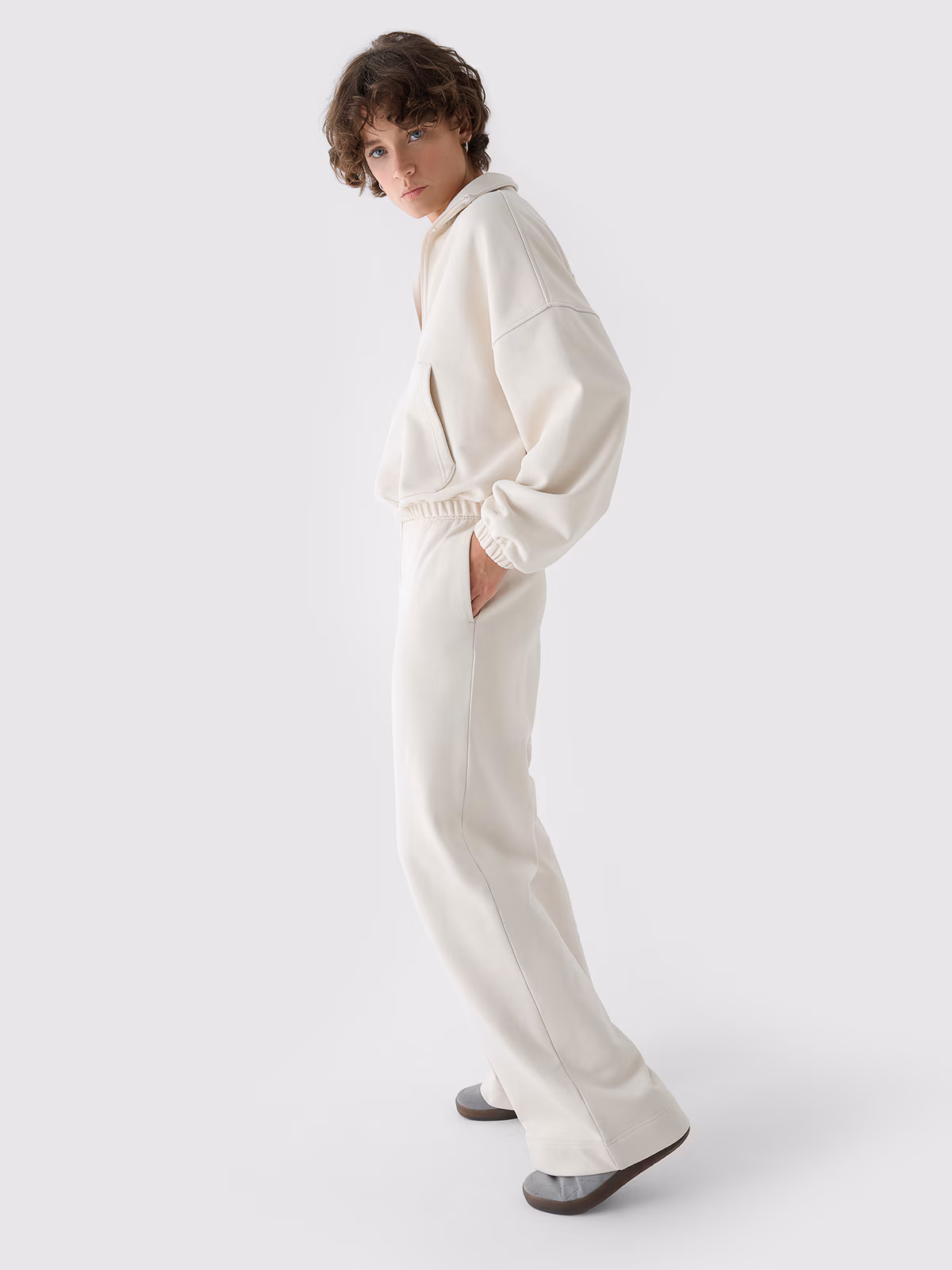 Bluza dresowa bez kaptura damska - beżowa