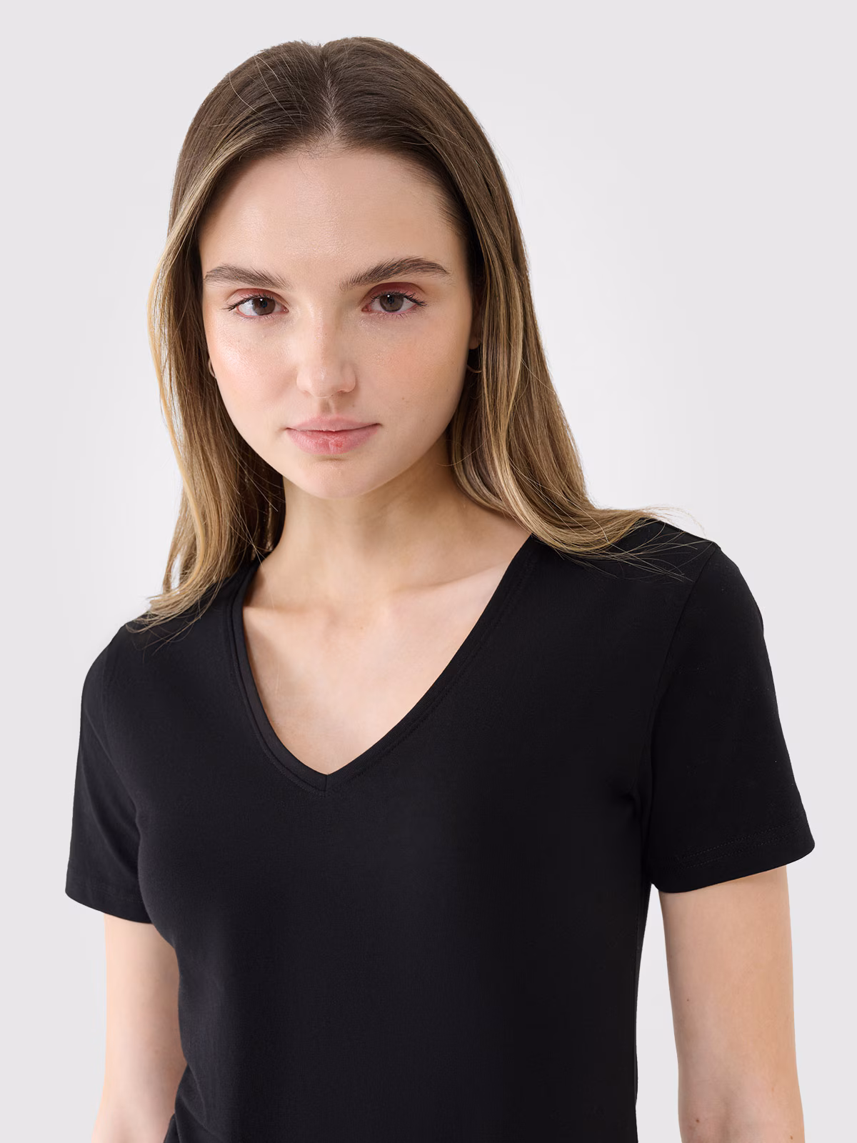 T-shirt slim gładki damski - biały