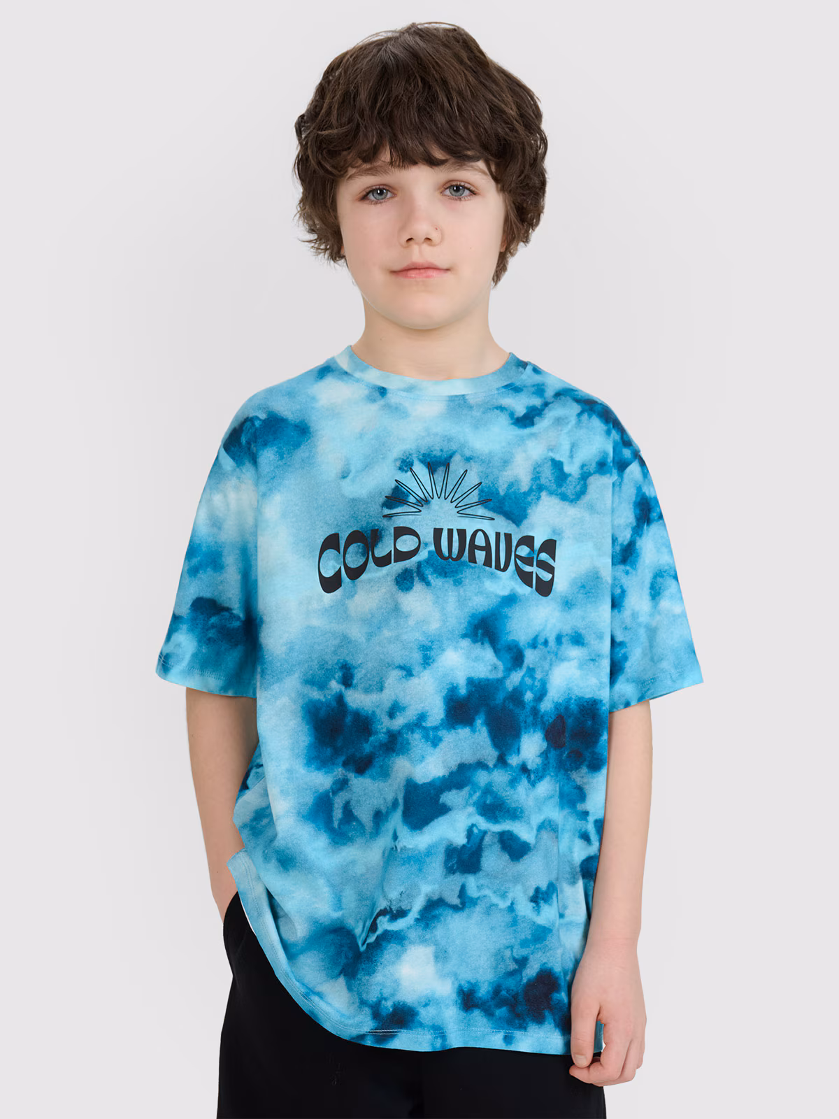 T-shirt oversize z nadrukiem chłopięcy - multikolor