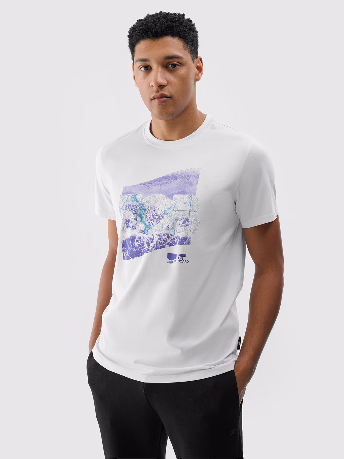 T-shirt regular z nadrukiem męski - biały