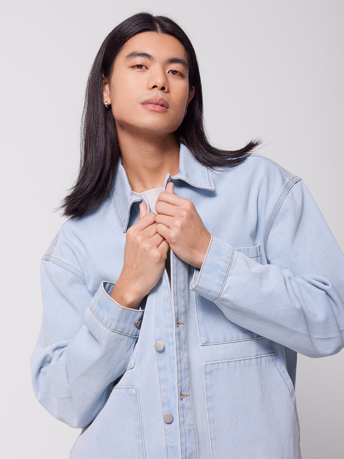 Kurtka jeansowa męska Outhorn - niebieska